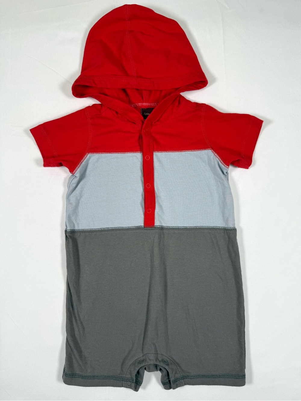 TEA COLLECTION Boys Hooded Colorblock Romper 12-18m Preppy Casual Retro Classic